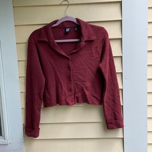 Cropped maroon button front Gap sweater